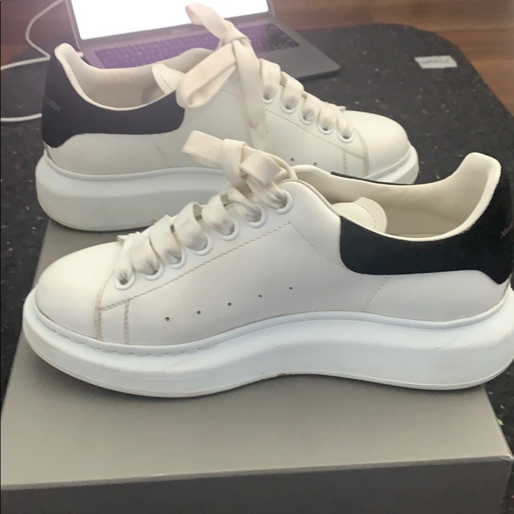 Alexander MQUEEN Sneakers White/Black 36.5 $490 - Picture 5 of 7